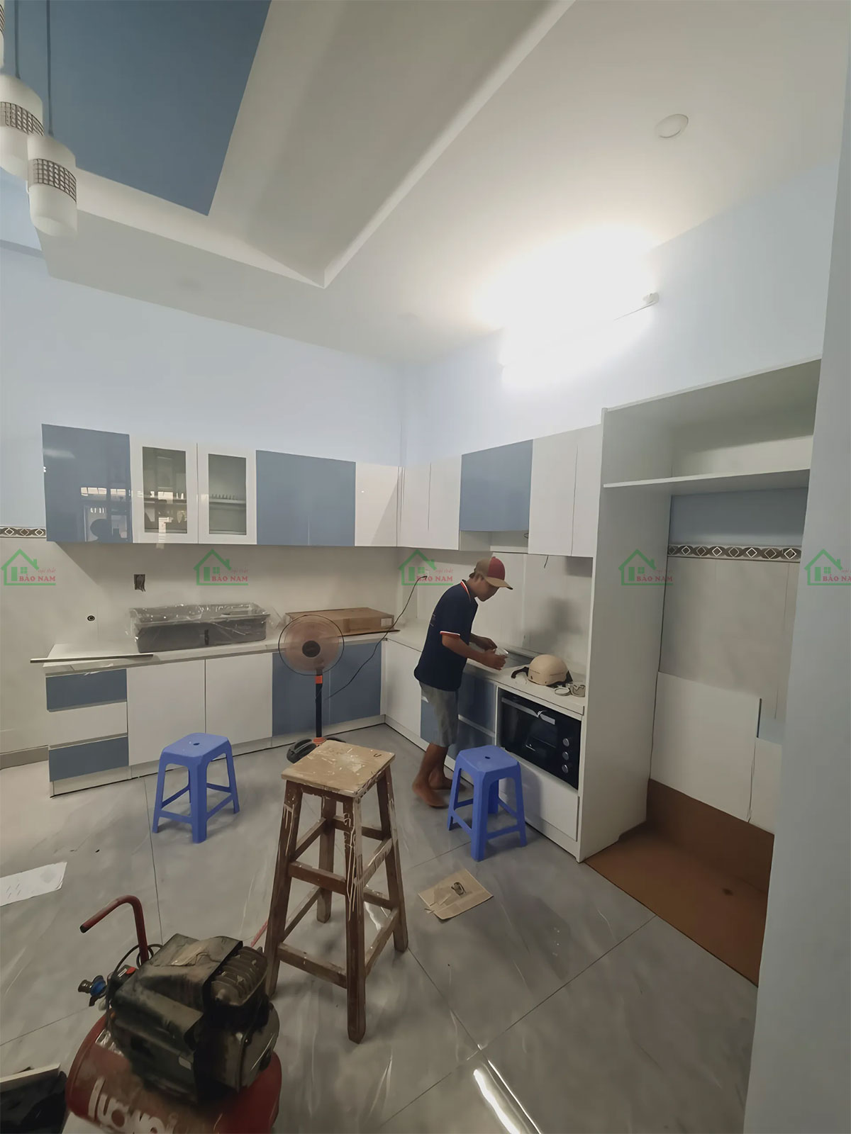 Hình ảnh thực tế: Lắp đặt Tủ Bếp Acrylic An Cường Đẹp TBA65