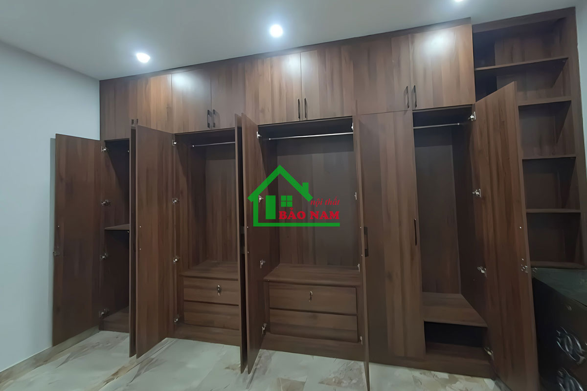 Hình ảnh tủ quần áo thực tế - Bảo Nam