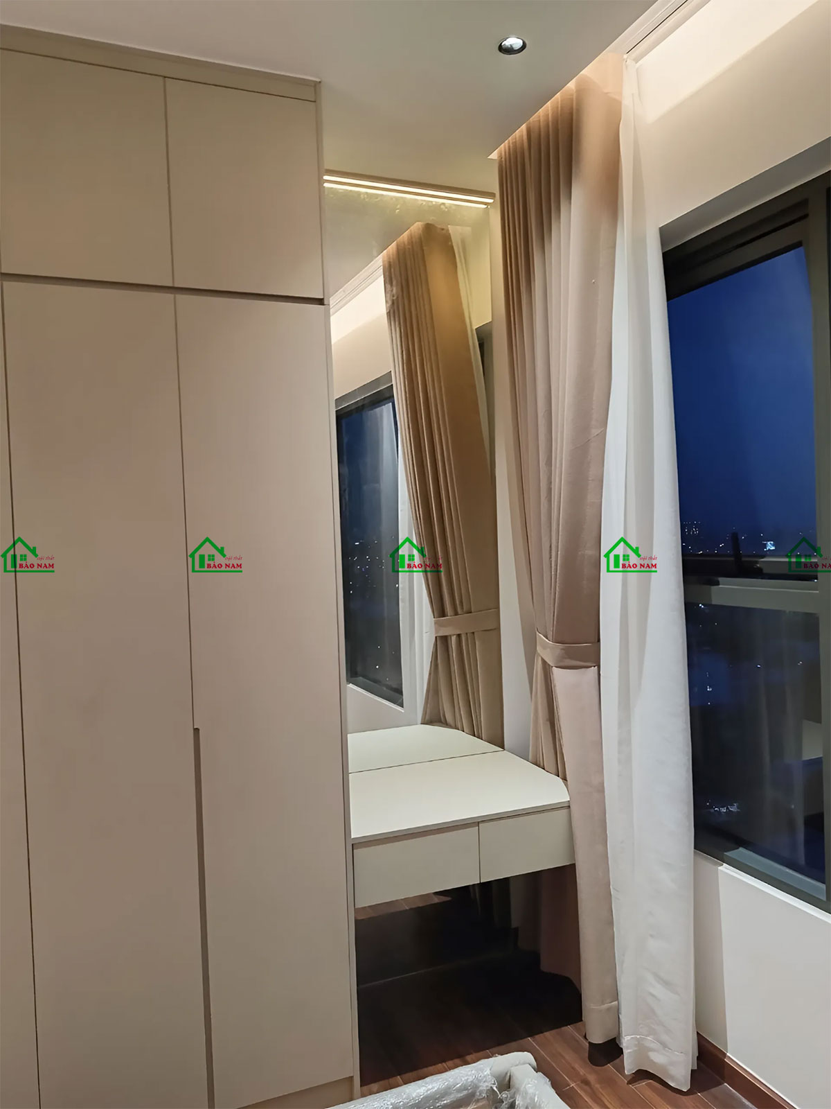 Thi Công Thực Tế: Tủ Quần Áo Gỗ MDF Màu Kem Đẹp Hiện Đại TA31