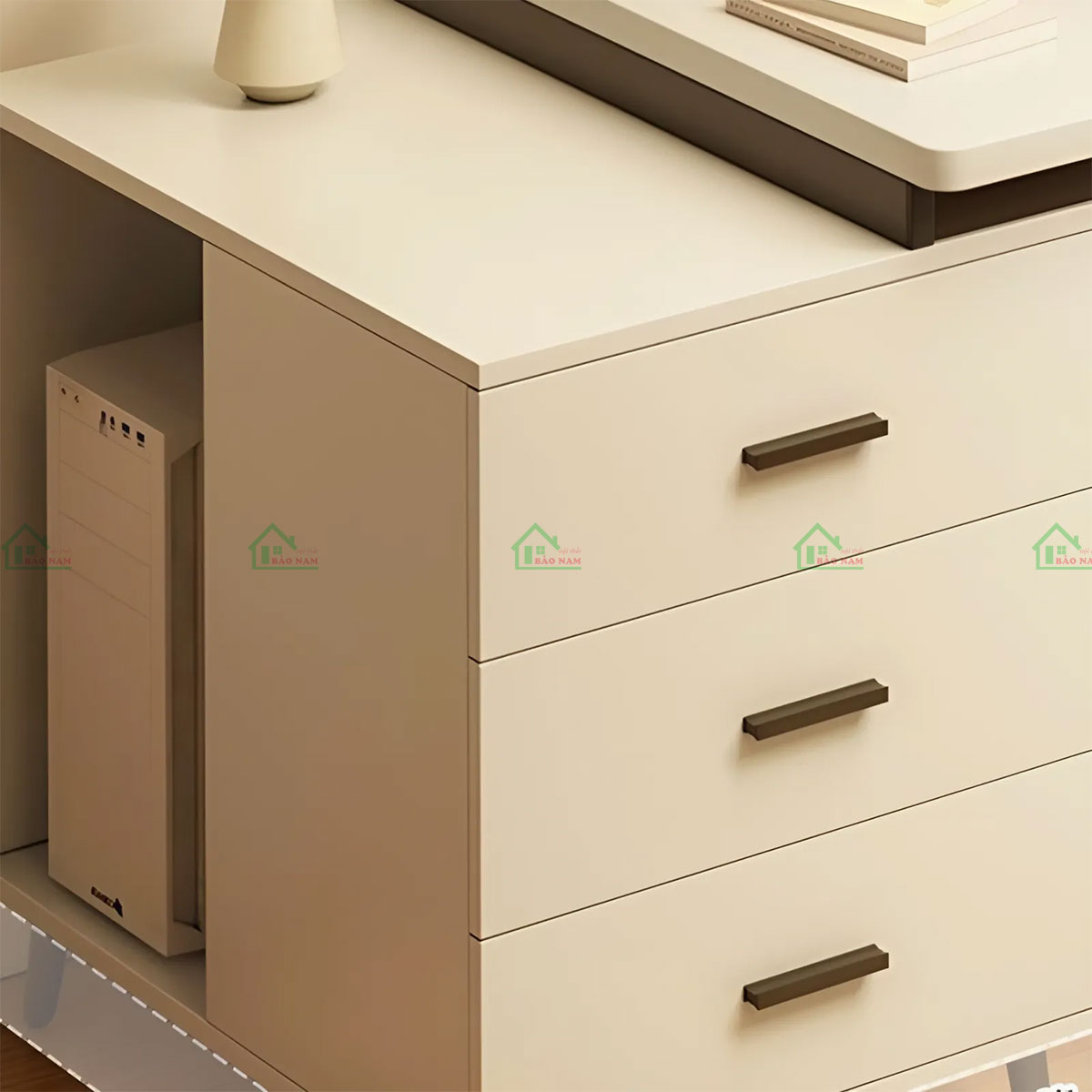 Các ngăn kéo giúp sắp xếp gọn gàng đồ dùng văn phòng.