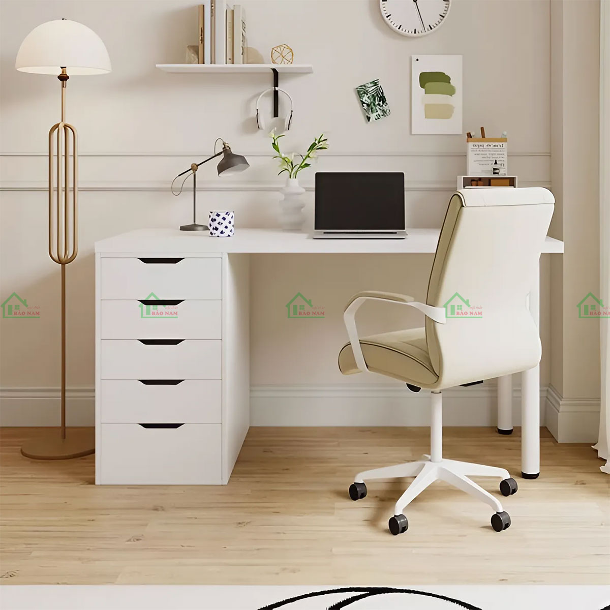 Sử dụng gỗ MDF chất lượng, bền chắc và mang lại cảm giác ấm áp.