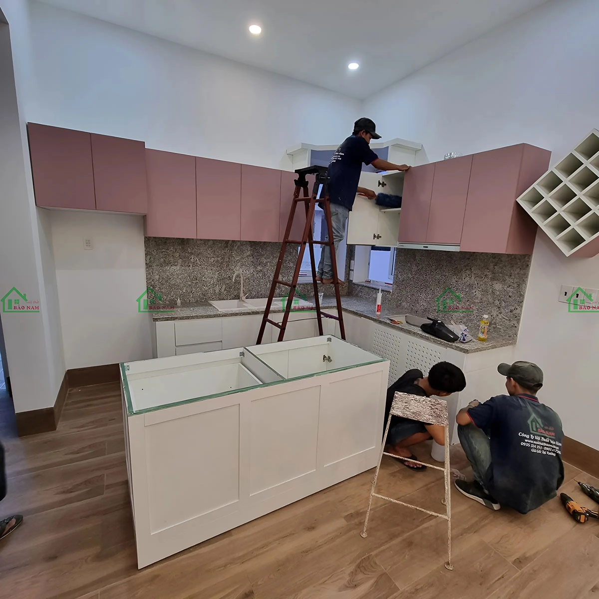 Quy trình sản xuất tủ bếp gỗ MDF chất lượng với độ bền cao