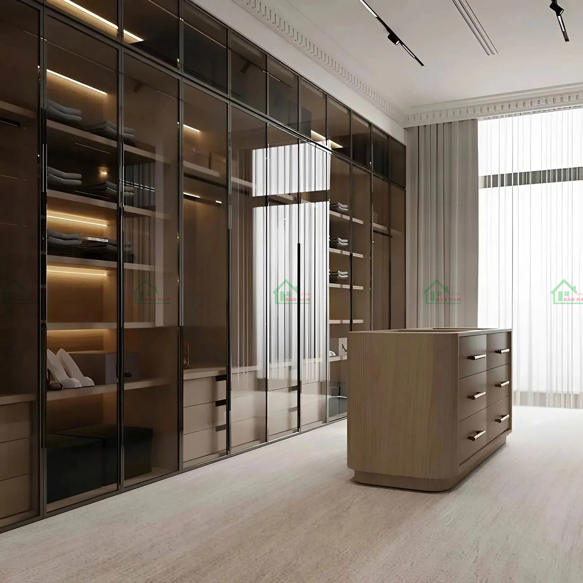 Tủ quần áo âm tường hiện đại với cánh kính cường lực, thiết kế sang trọng và tinh tế.