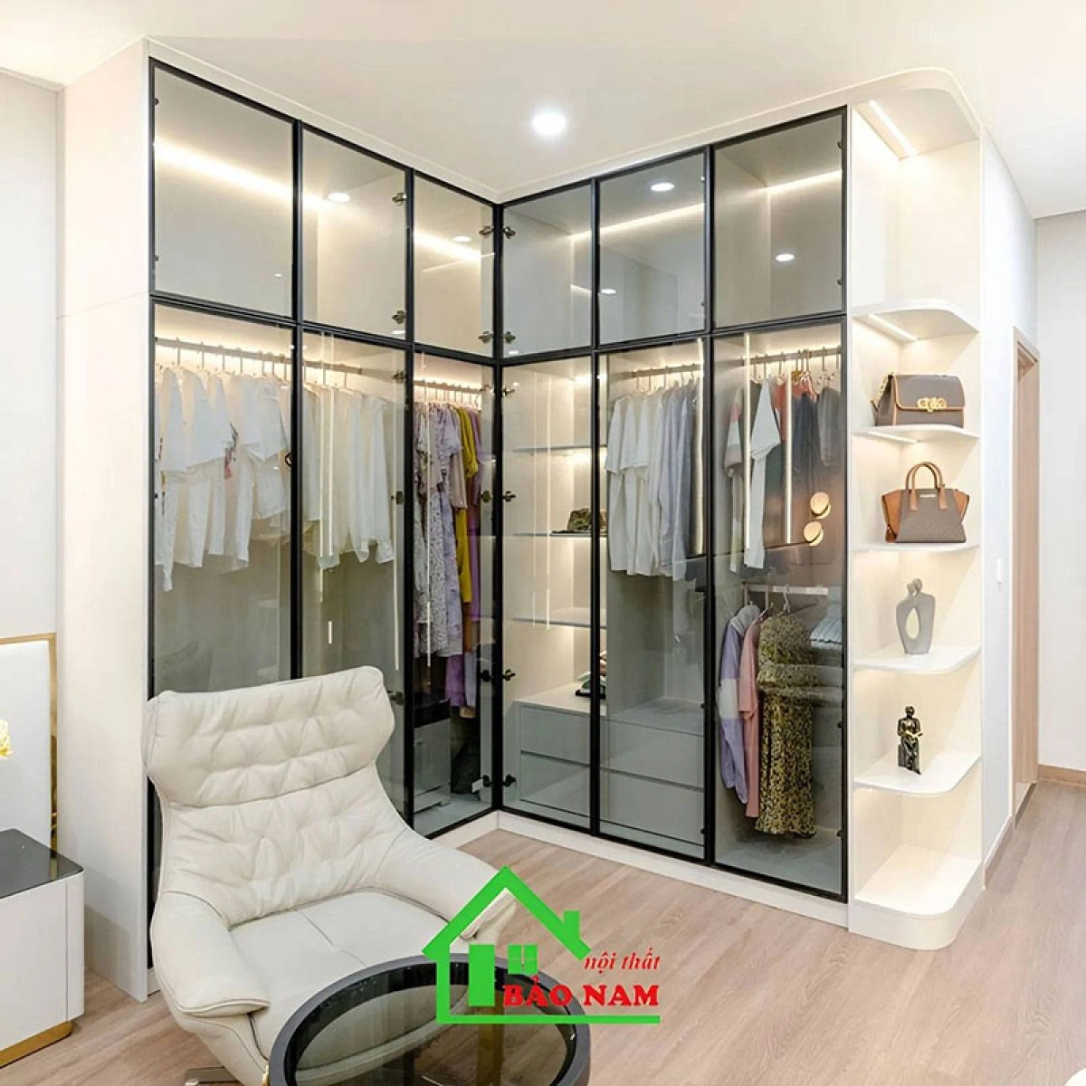 Giá thi công tủ áo cánh kính thực tế theo vật liệu