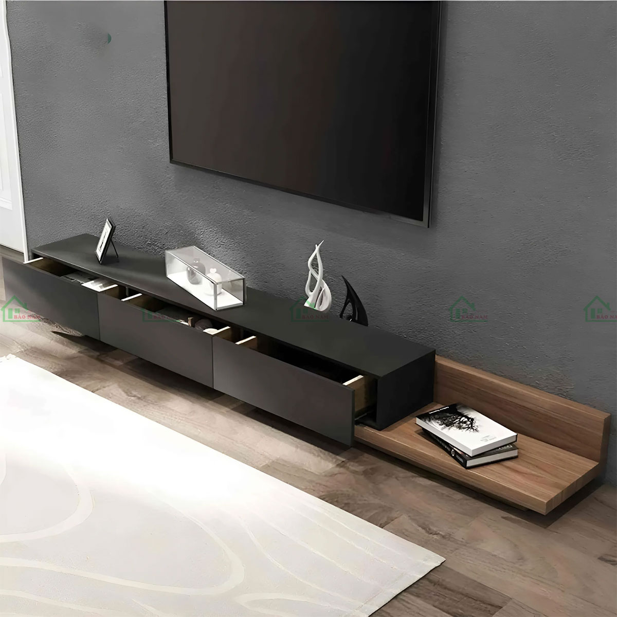 Bố trí các tiện ích công nghệ như giá đặt remote, đầu phát đĩa gần kề TV, mang lại sự tiện lợi và tối ưu hóa không gian.