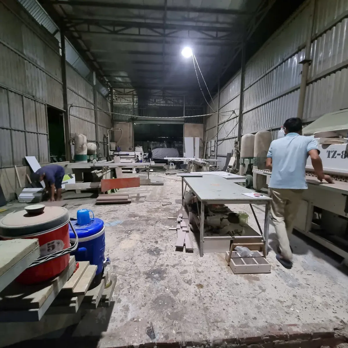 Xưởng Nội Thất Sản Xuất Trực Tiếp Theo Yêu Cầu