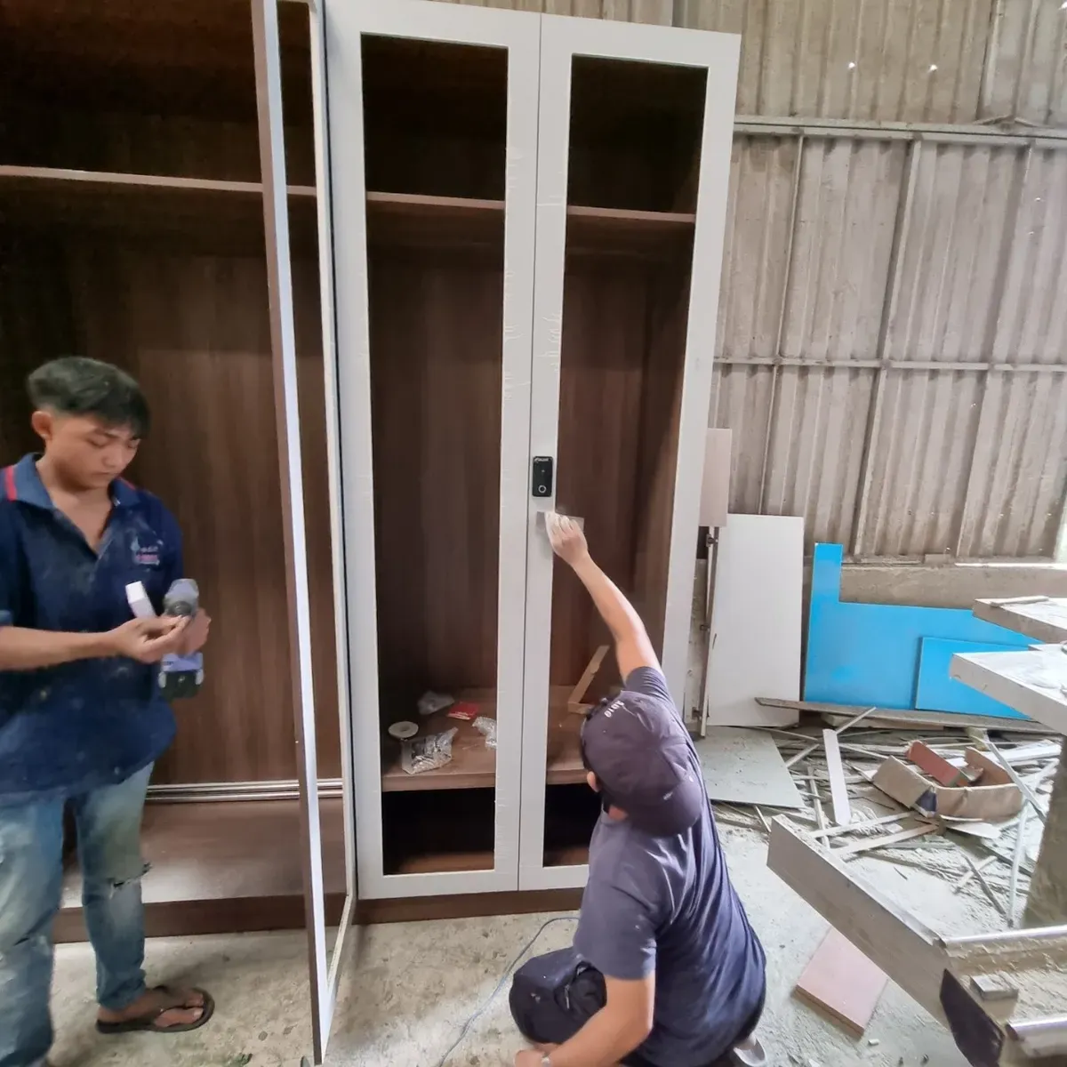 Kiểm tra chất lượng trước khi đóng gói và vận chuyển.