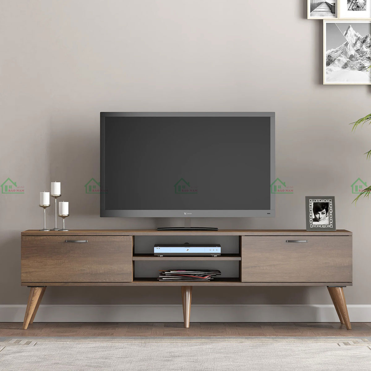 Kết cấu gồm nhiều ngăn kéo và khoảng trống linh hoạt, giúp tối ưu hóa không gian lưu trữ