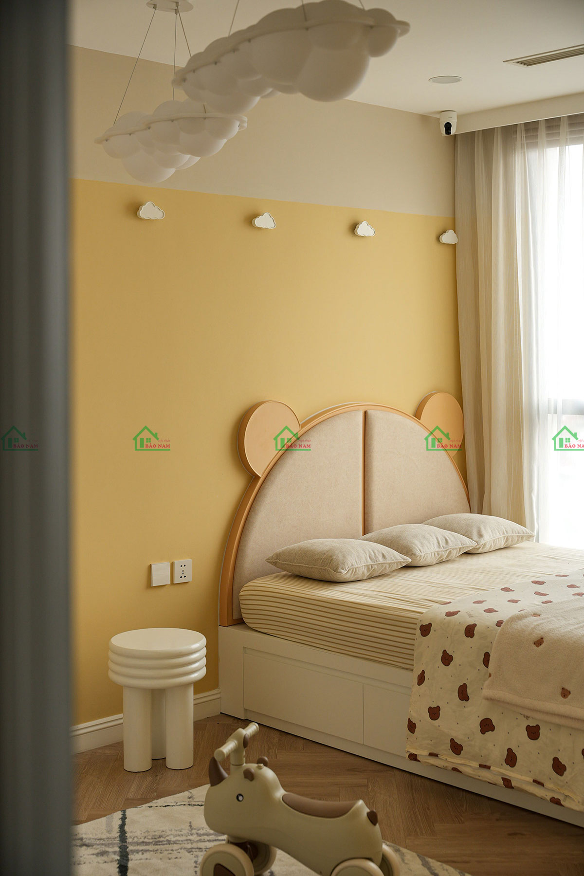 Đầu giường thiết kế tai mèo dễ thương, ngộ nghĩnh