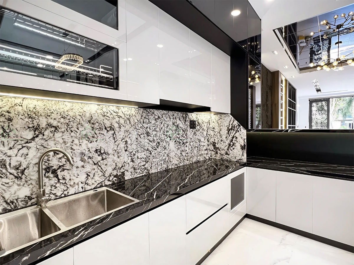 Ốp tường bằng đá granite với họa tiết vân độc đáo, cá tính.
