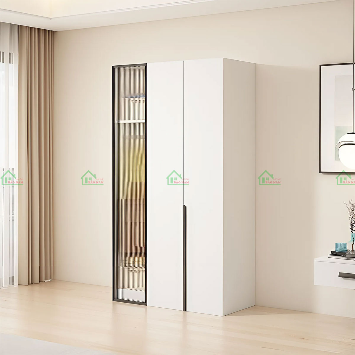 Thiết kế hiện đại với bề mặt trơn láng và cánh kính, mang lại vẻ ngoài tinh tế và thanh lịch.
