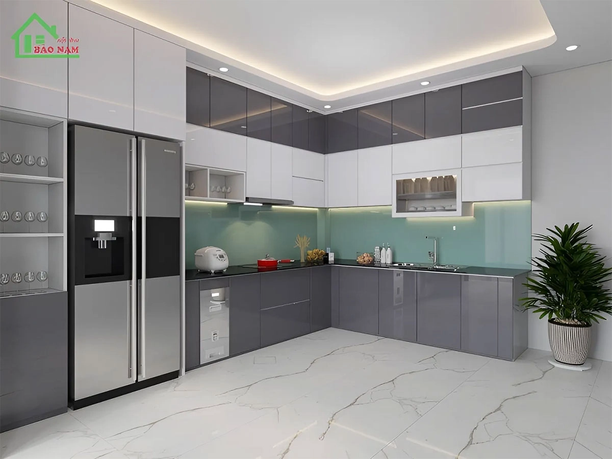 Mẫu tủ bếp acrylic bóng gương xám và trắng chữ L hiện đại