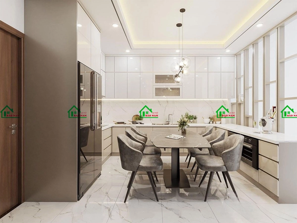 Mẫu tủ bếp kịch trần acrylic bóng gương màu trắng phối be sang trọng