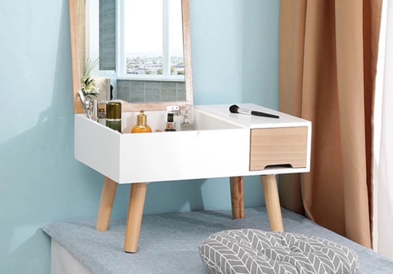 Bàn Trang Điểm Nhỏ Gọn Sang Trọng, Tạo Nét Nghệ Thuật Trong Phòng Ngủ