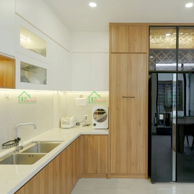 MẪU TỦ BẾP GỖ CÔNG NGHIỆP CHỮ L ĐẸP HIỆN ĐẠI TB48​​​​​​​