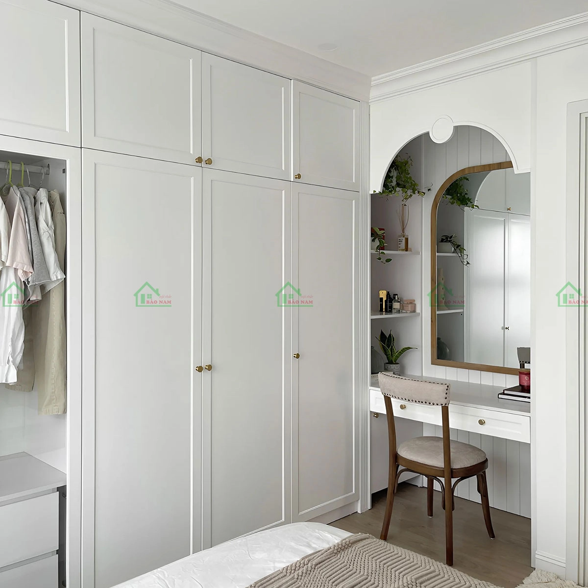 Thiết kế tủ quần áo âm tường, phong cách Shaker tân cổ điển đơn giản và tinh tế.