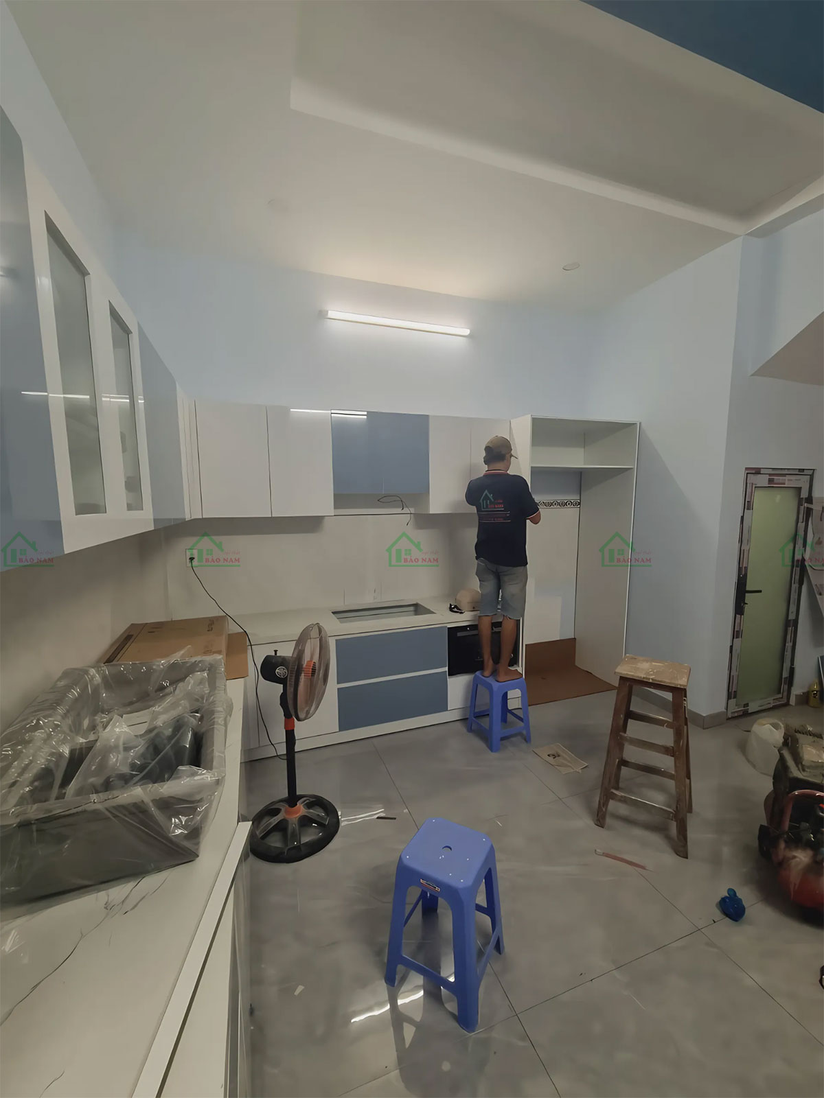 Hình ảnh thực tế: Lắp đặt Tủ Bếp Acrylic An Cường Đẹp TBA65