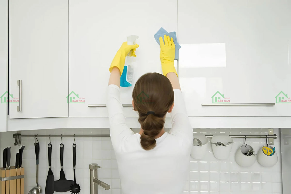 Bề mặt acrylic bóng mịn, dễ dàng vệ sinh, lau chùi