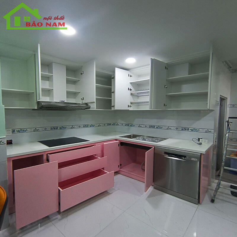 Thi công tủ bếp nhựa cao cấp
