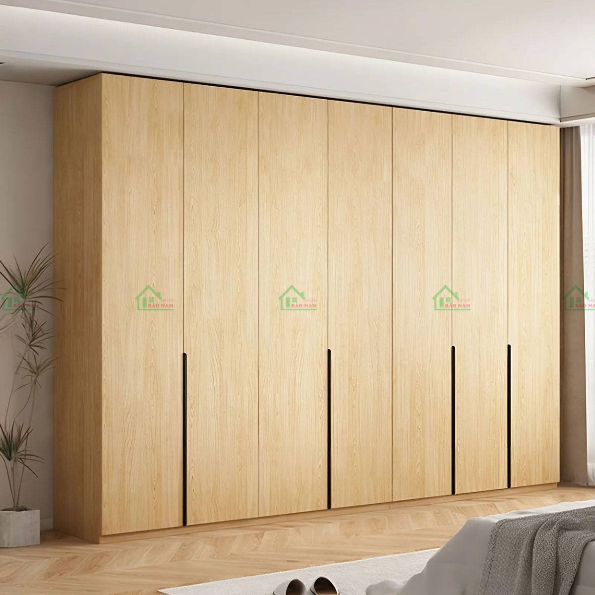 Thiết kế kịch trần thông minh của tủ gỗ sồi TATN30 tối ưu không gian
