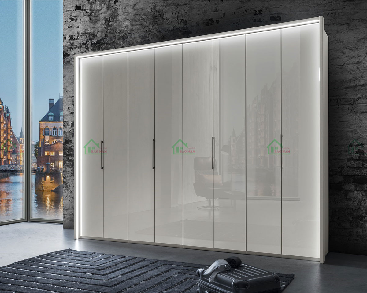 Bề mặt được phủ acrylic chất lượng cao, cho hiệu ứng bóng gương và độ bền cứng cao.