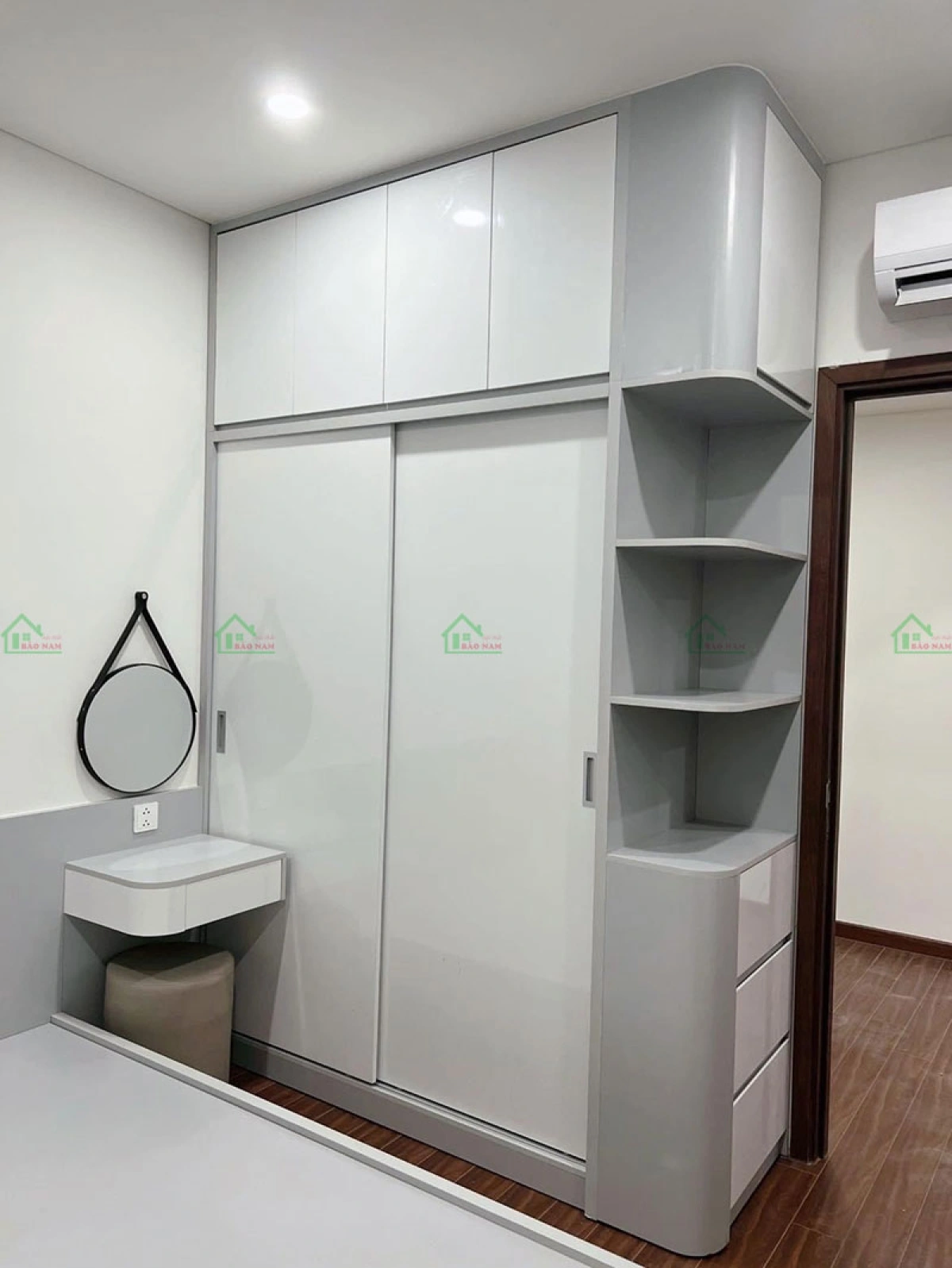 Tủ quần áo cánh lùa cho phòng ngủ nhỏ giúp tối ưu không gian