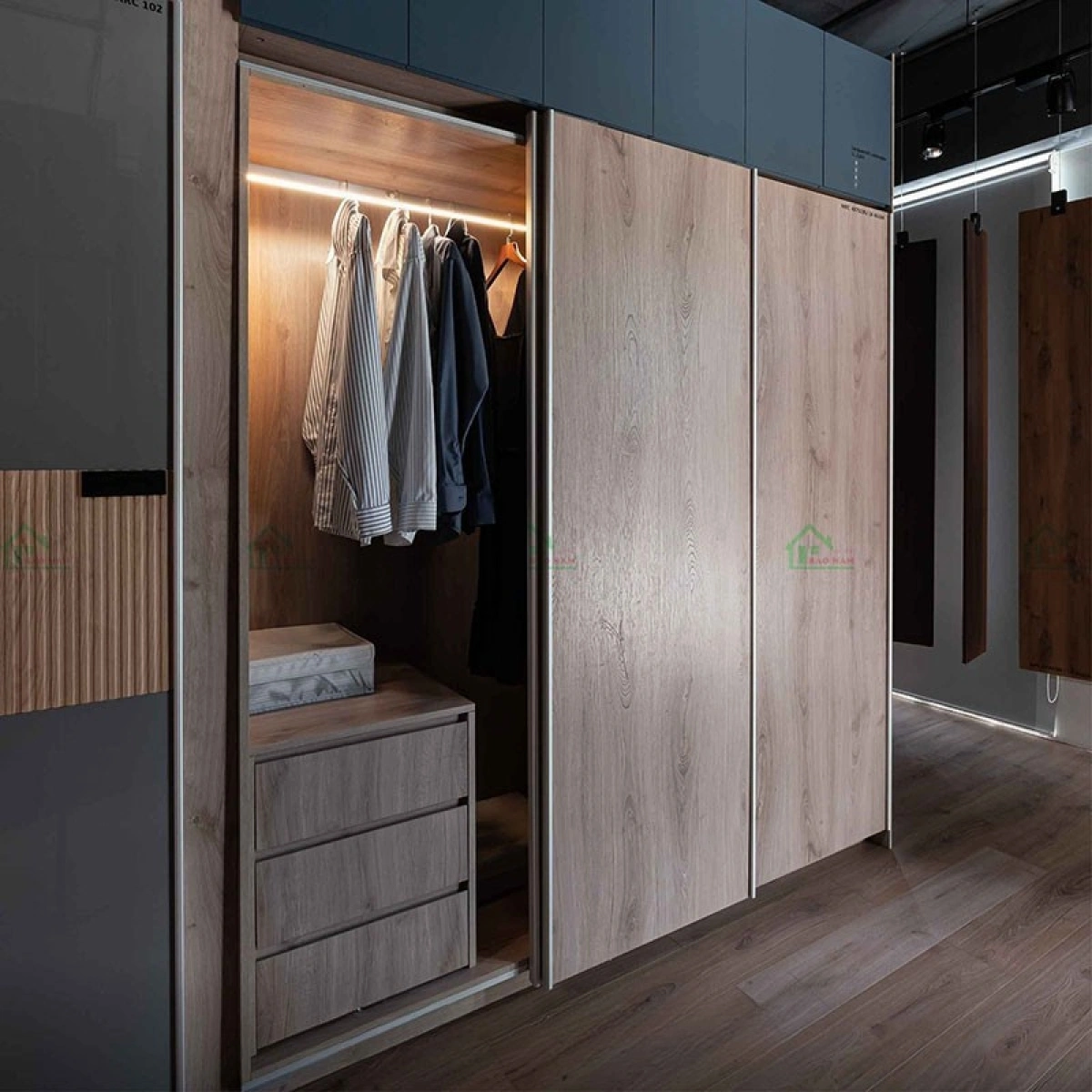 Ray trượt giảm chấn cao cấp cho tủ quần áo cửa lùa hiện đại