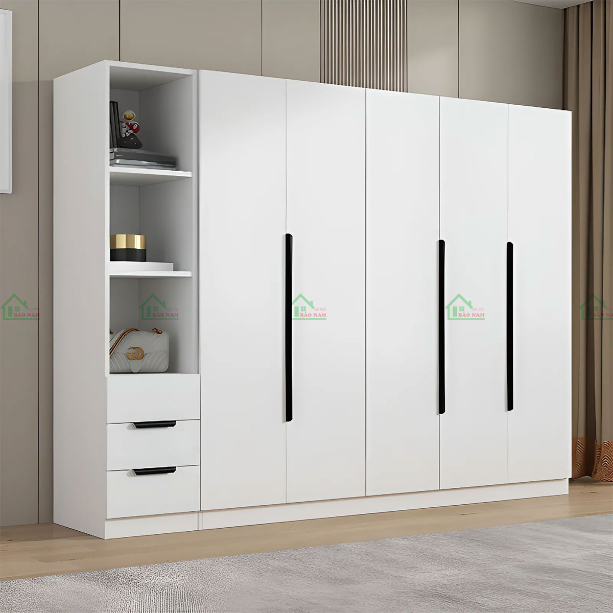 Thiết kế hiện đại với tông màu trắng sáng, tạo cảm giác rộng rãi và sạch sẽ.