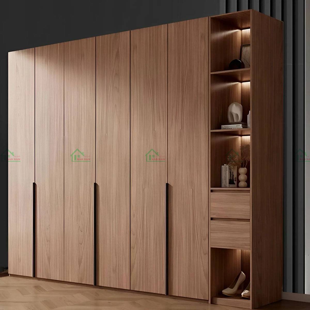 Phần kệ mở và ngăn kéo tiện dụng của tủ quần áo TATN19