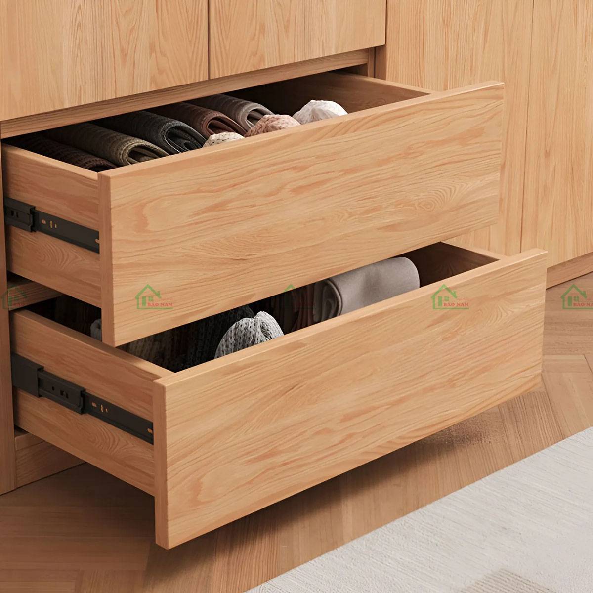 Ngăn kéo tiện lợi của tủ quần áo TATN36 giúp sắp xếp đồ gọn gàng