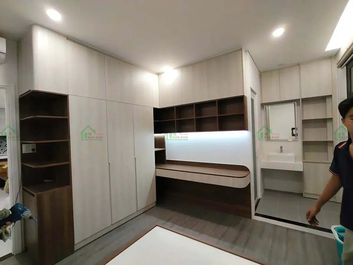 Tủ quần áo kịch trần tối ưu không gian lưu trữ.