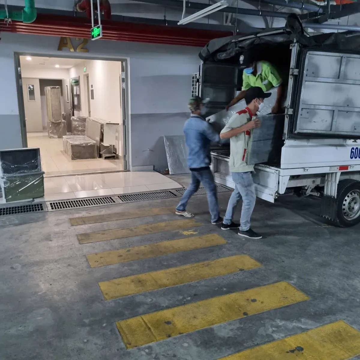 Nội thất được đóng gói cẩn thận trước khi đưa vào công trình.