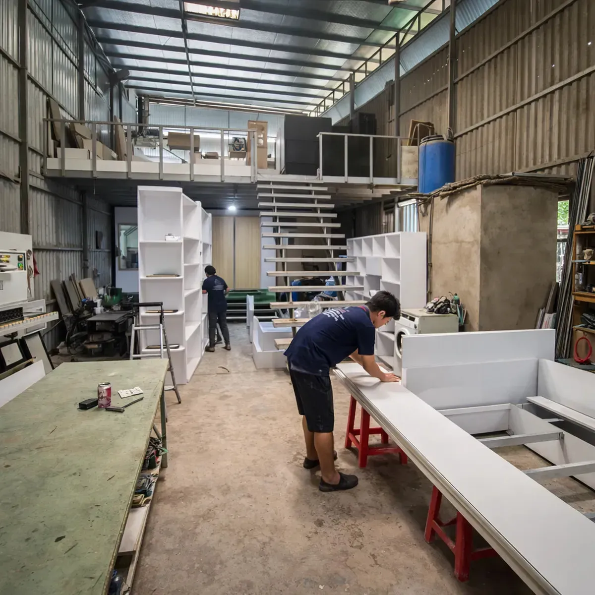 xưởng sản xuất tủ bếp gỗ trực tiếp